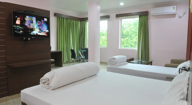 Номер Deluxe Hotel Delta International