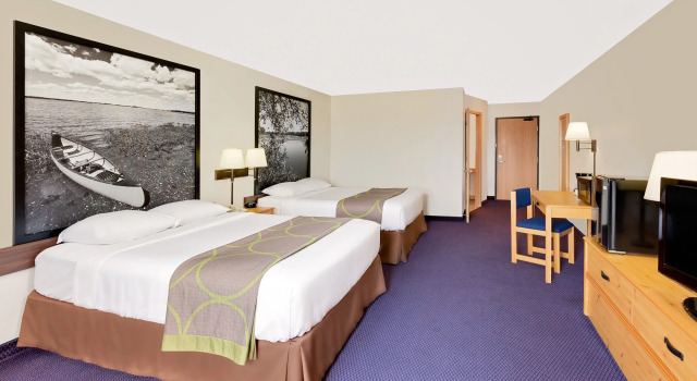 Четырёхместный номер Standard Super 8 by Wyndham St. James