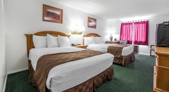 Четырёхместный номер Standard Rodeway Inn Bryce Canyon