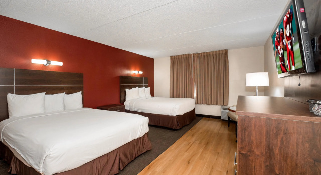 Четырёхместный номер Superior Red Roof Inn PLUS+ & Suites Knoxville West - Cedar Bluff