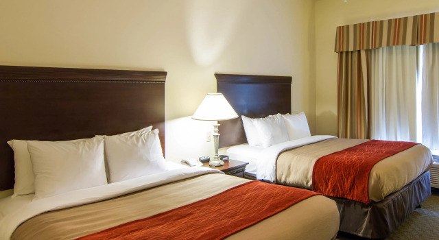 Четырёхместный люкс Comfort Inn & Suites Fort Myers Airport