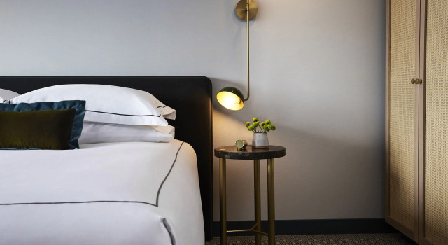 Четырёхместный номер Standard Kimpton Saint George Hotel by IHG