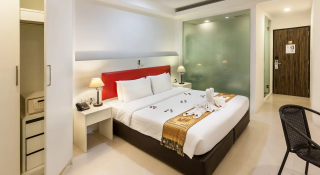 Номер Superior Armoni Patong Beach Hotel