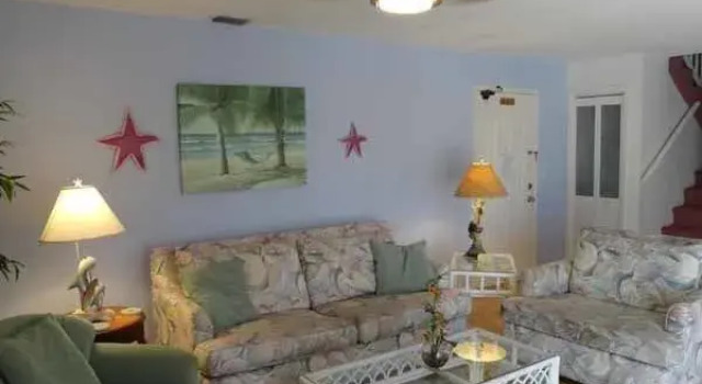 Gulfview Townhomes 1 by RedAwning, Забронировать Отель Холмс-Бич Sarasota Area