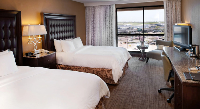 Четырёхместный номер Standard Hilton St. Louis Airport