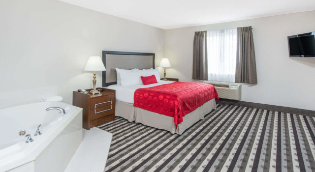 Suite Ramada by Wyndham Springfield North