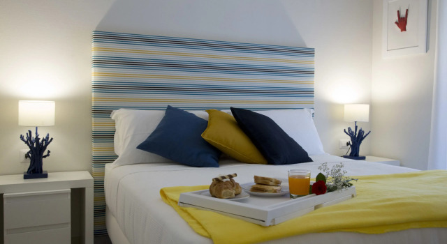 Двухместный номер Standard с балконом Sorrento ResArt Suite