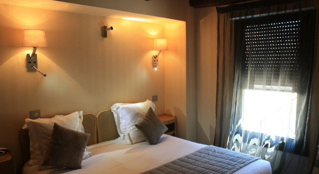 Двухместный номер Standard Hôtel Henry II Beaune Centre