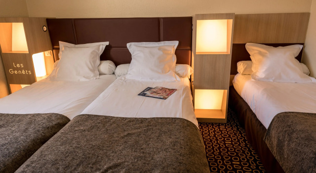 Трёхместный номер Standard Hôtel Les Genêts Bayonne