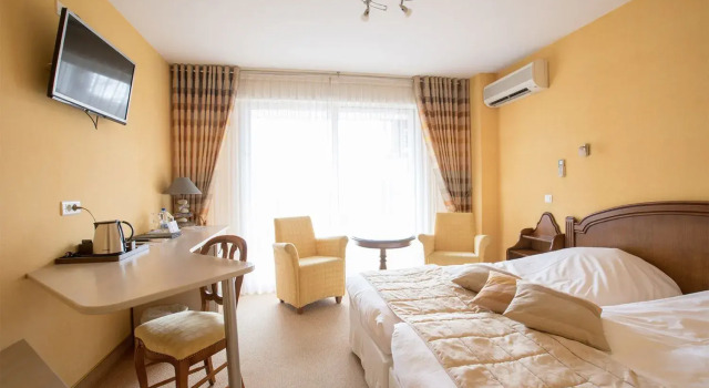 Полулюкс Logis Auberge du Cheval Blanc