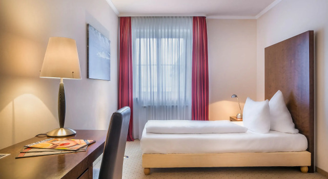 Одноместный номер Standard Garner Hotel Friedrichshafen by IHG