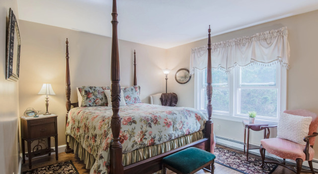 Люкс Deluxe 3 Waves Bed & Breakfast