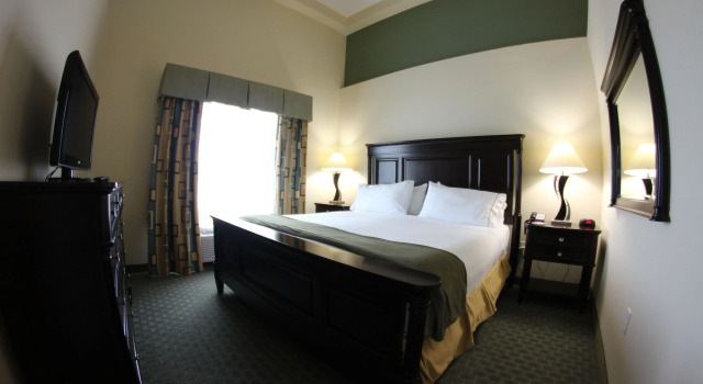 Двухместный номер Standard Holiday Inn Express & Suites Cocoa by IHG