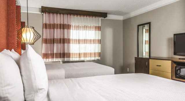 Четырёхместный номер Standard La Quinta by Wyndham San Francisco Airport North