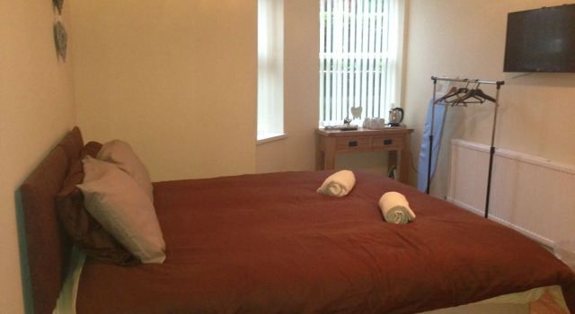 Трёхместный номер Standard Castle Lodge Guest House 86-88 Sheil Rd L6 3AF
