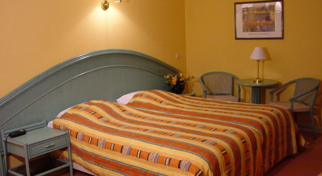 Четырёхместный номер Standard Hotel Le Relais de Pommard