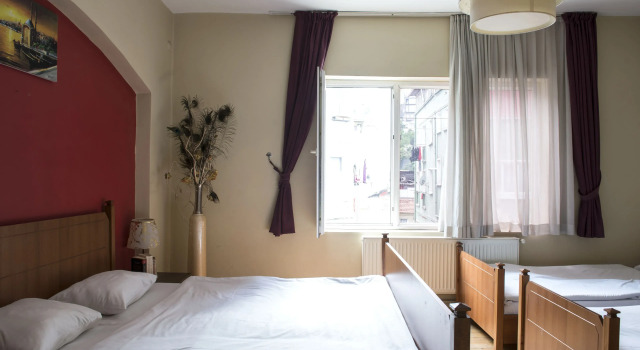 Трёхместный номер Deluxe Cheers Midtown Hostel