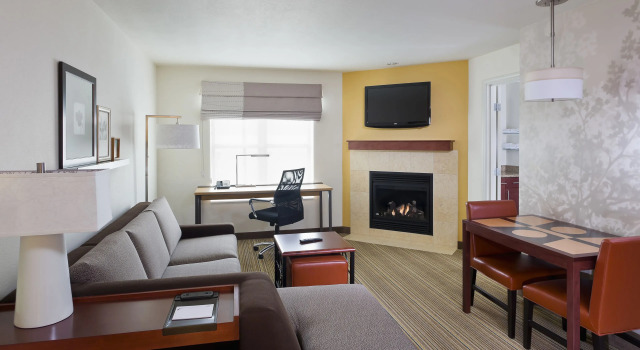Люкс c 1 комнатой Residence Inn Bismarck North