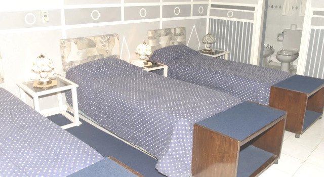 Трёхместный номер Standard Hotel Royal Gardens