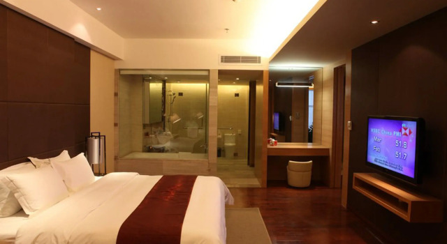 Двухместный люкс Deluxe Ramada Plaza Shenzhen North