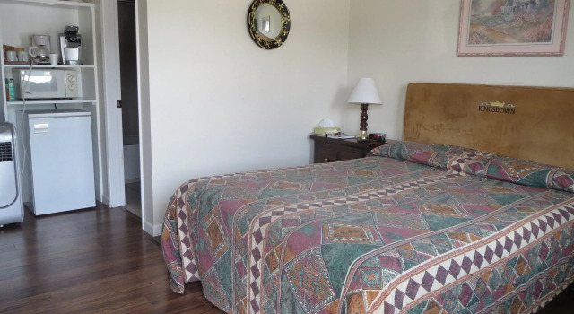 Номер Deluxe Round-Up Motel