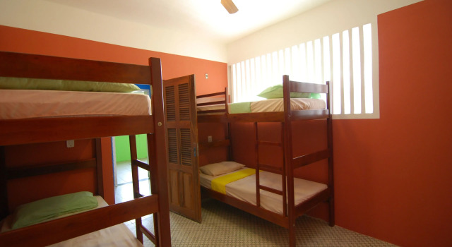 Кровать в общем номере Refugio Hostel Fortaleza