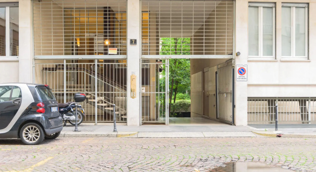 Hintown Apartments Montenapoleone, Book Apartment Milan City Centre Milan