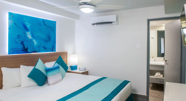 Полулюкс с видом на бассейн South Gap Hotel