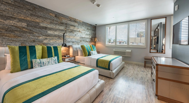 Четырёхместный номер Standard Lexen Hotel - North Hollywood Near Universal Studios