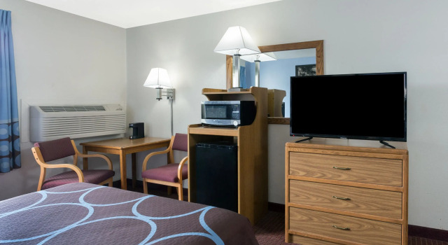 Двухместный номер Standard Super 8 by Wyndham Wisconsin Dells