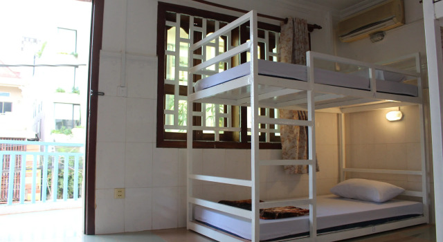Кровать в общем номере lodestar Hostel Siem Reap