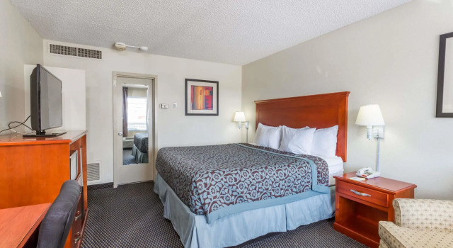Двухместный номер Standard Days Inn by Wyndham Charlottesville/University Area