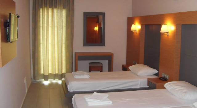 Номер Standard La Rosa Hotel