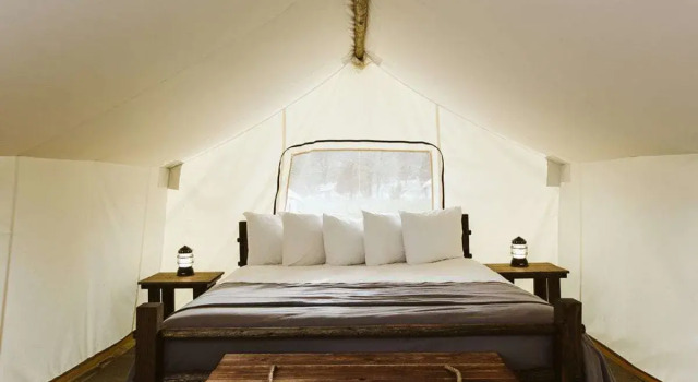 Тент Under Canvas Mount Rushmore