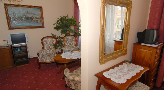 Suite Hotel Opera
