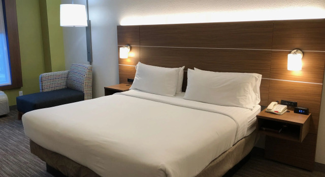 Двухместный номер Standard Holiday Inn Express Arlington by IHG