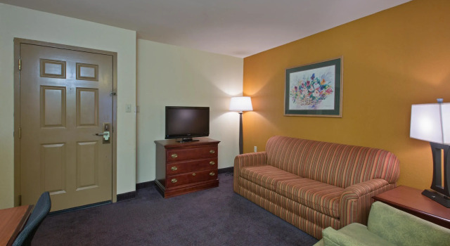 Двухместный люкс c 1 комнатой Country Inn & Suites by Radisson, Richmond I-95 South, VA