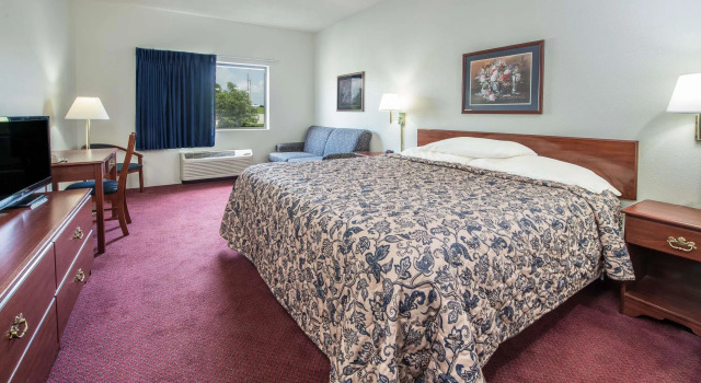 Standardowy dwuosobowy pokój Super 8 by Wyndham Waterloo