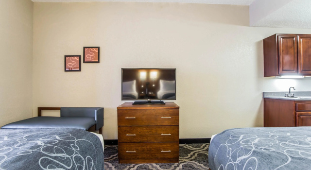 Люкс Comfort Suites Pineville - Ballantyne Area