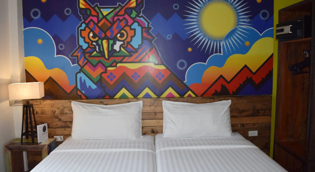 Двухместный номер Deluxe с балконом Cacha Hotel Bangkok - Near BTS Ratchathewi & Siam