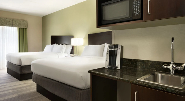 Номер Executive Holiday Inn Express & Suites Knoxville-Clinton by IHG