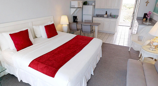 Двухместный номер Standard с видом на залив Island Inn Beach Resort
