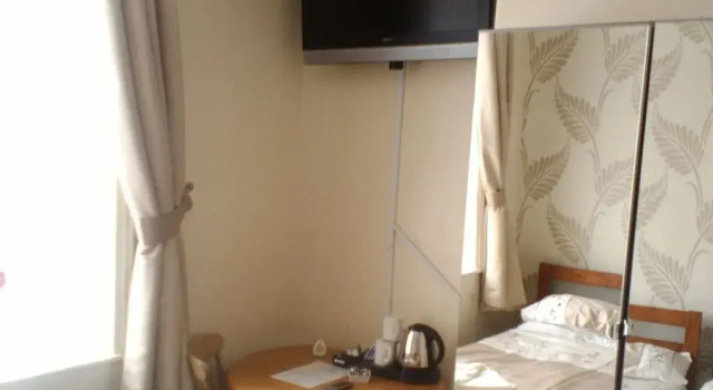 Трёхместный номер Standard Tropics Beach Hotel