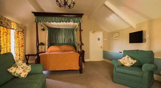 Номер Superior Castle of Comfort Hotel & Restaurant