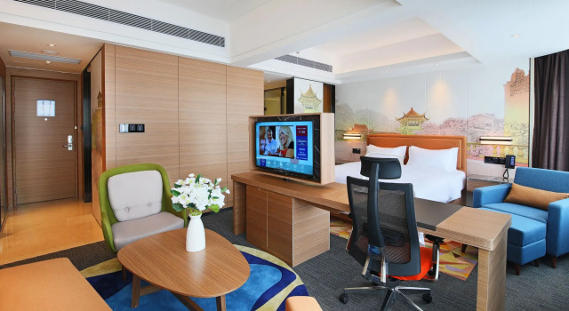 Люкс Hampton By Hilton Foshan Sanshui
