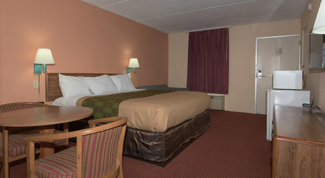 Двухместный номер Standard Econo Lodge Rocky Top