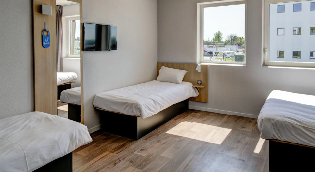 Четырёхместный номер Standard B&B HOTEL Bordeaux Est 3 étoiles