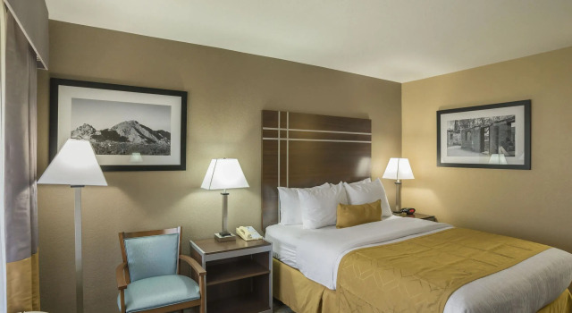 Двухместный номер Standard Quality Inn Phoenix North I-17