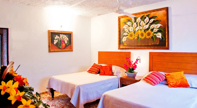 Двухместный номер Standard Hotel Posada De Roger - Near Los Muertos Beach