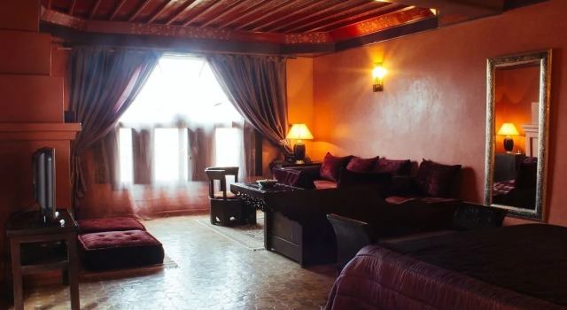 Люкс Deluxe Al Riad Inou